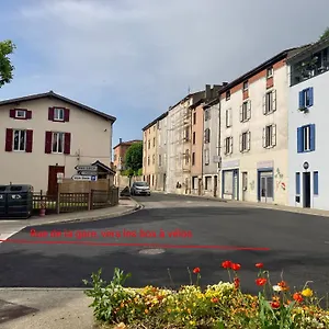 Appart hôtel Aux 4 Logis Appart-hotel - Le Terra - Petit Dejeuner Inclus 1ere Nuit, Foix
