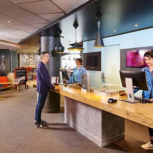 https://ibis-annecy-centre-vieille-ville.hotels-rhonealpes.com